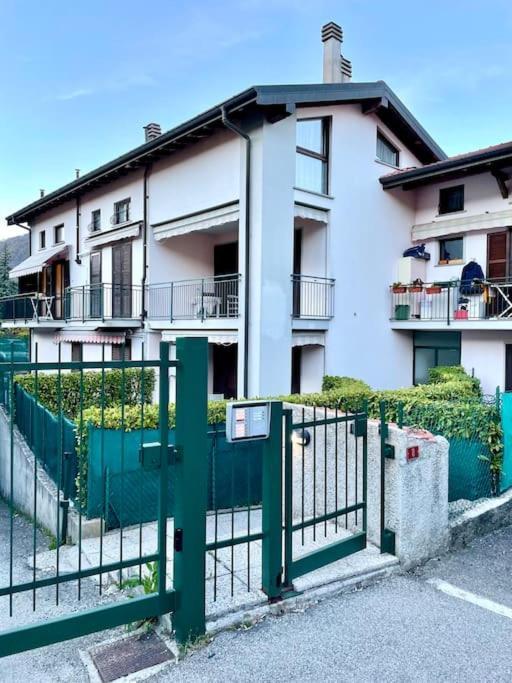 Tresa Bay House - Lugano Lake Lavena Ponte Tresa Exterior photo